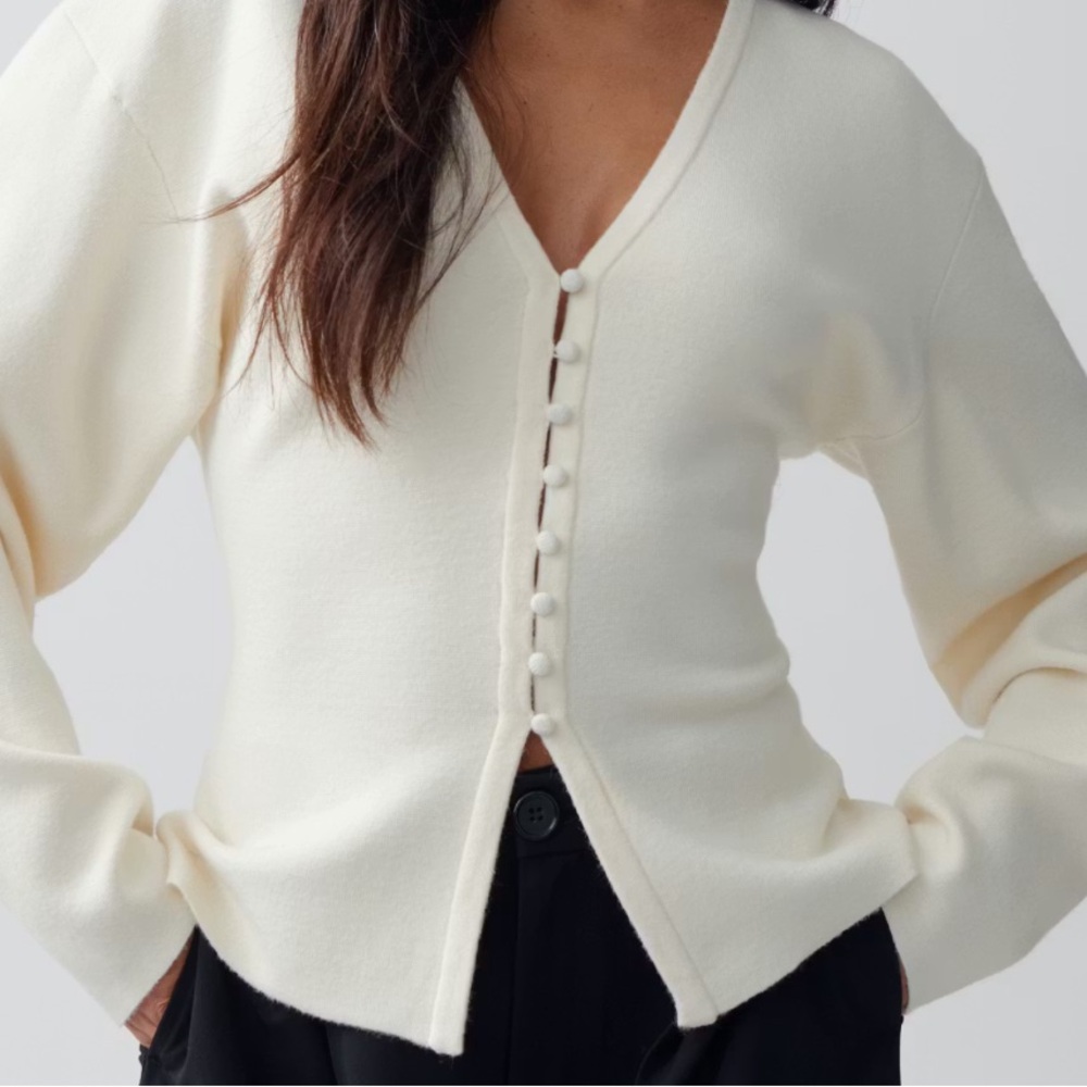 Joie Brand Like New Elegant Cream Button-Up Women's Sweater